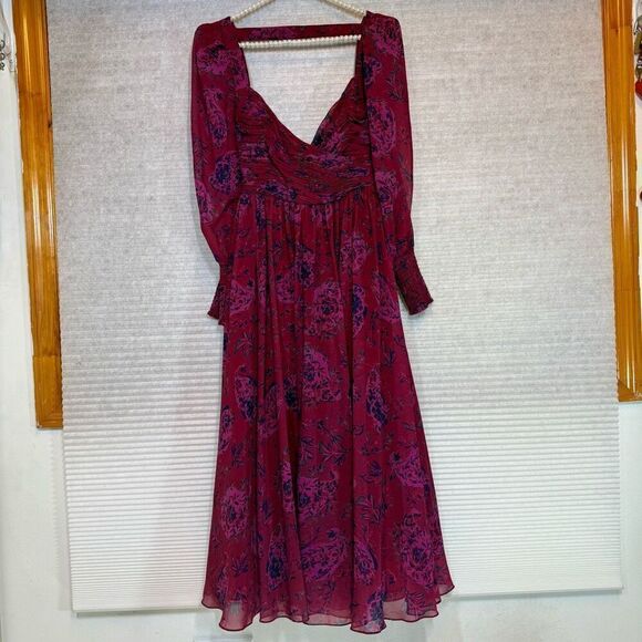 Badgley Mischka Open Back Midi Dress 💚 - Picture 6 of 14